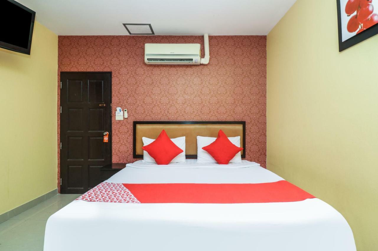 Oyo 131 Griebs Inn Pattaya Eksteriør billede