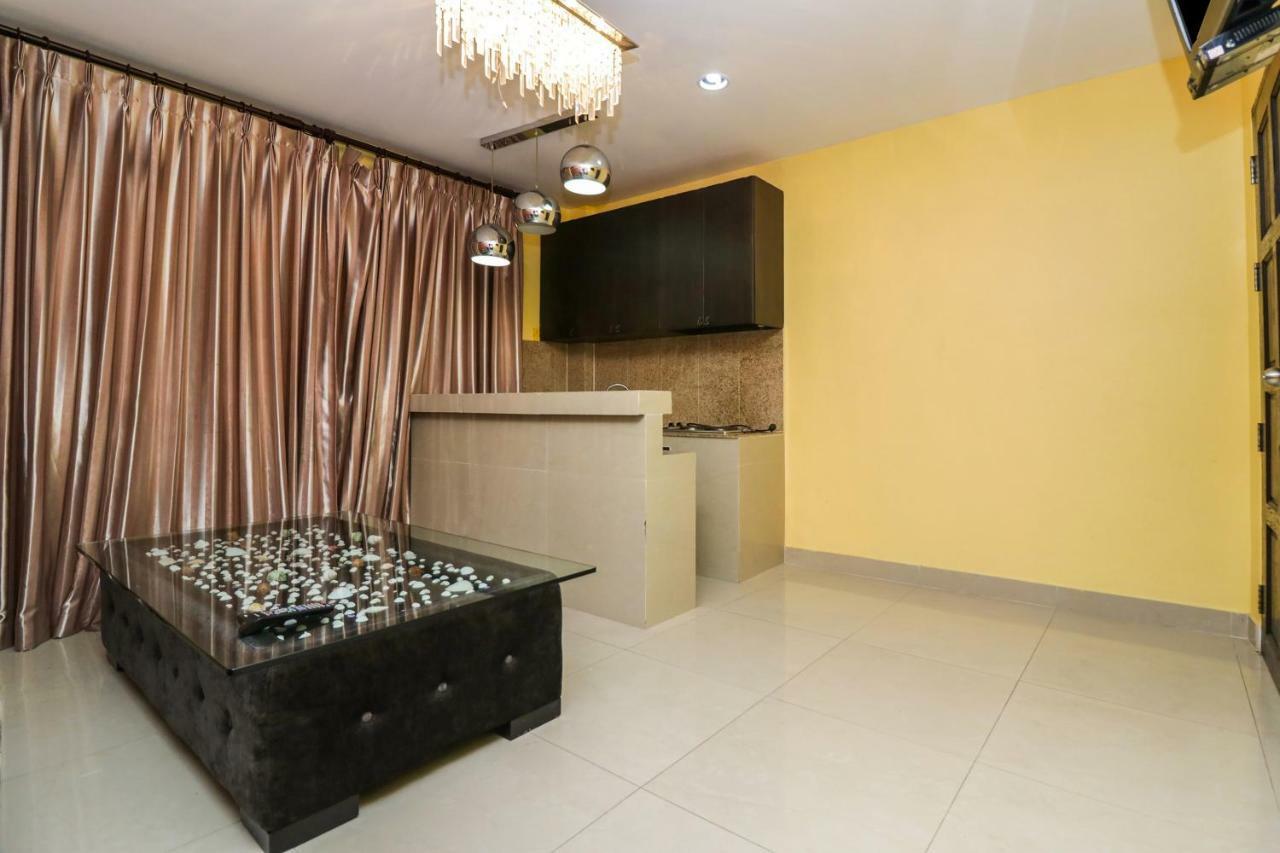 Oyo 131 Griebs Inn Pattaya Eksteriør billede